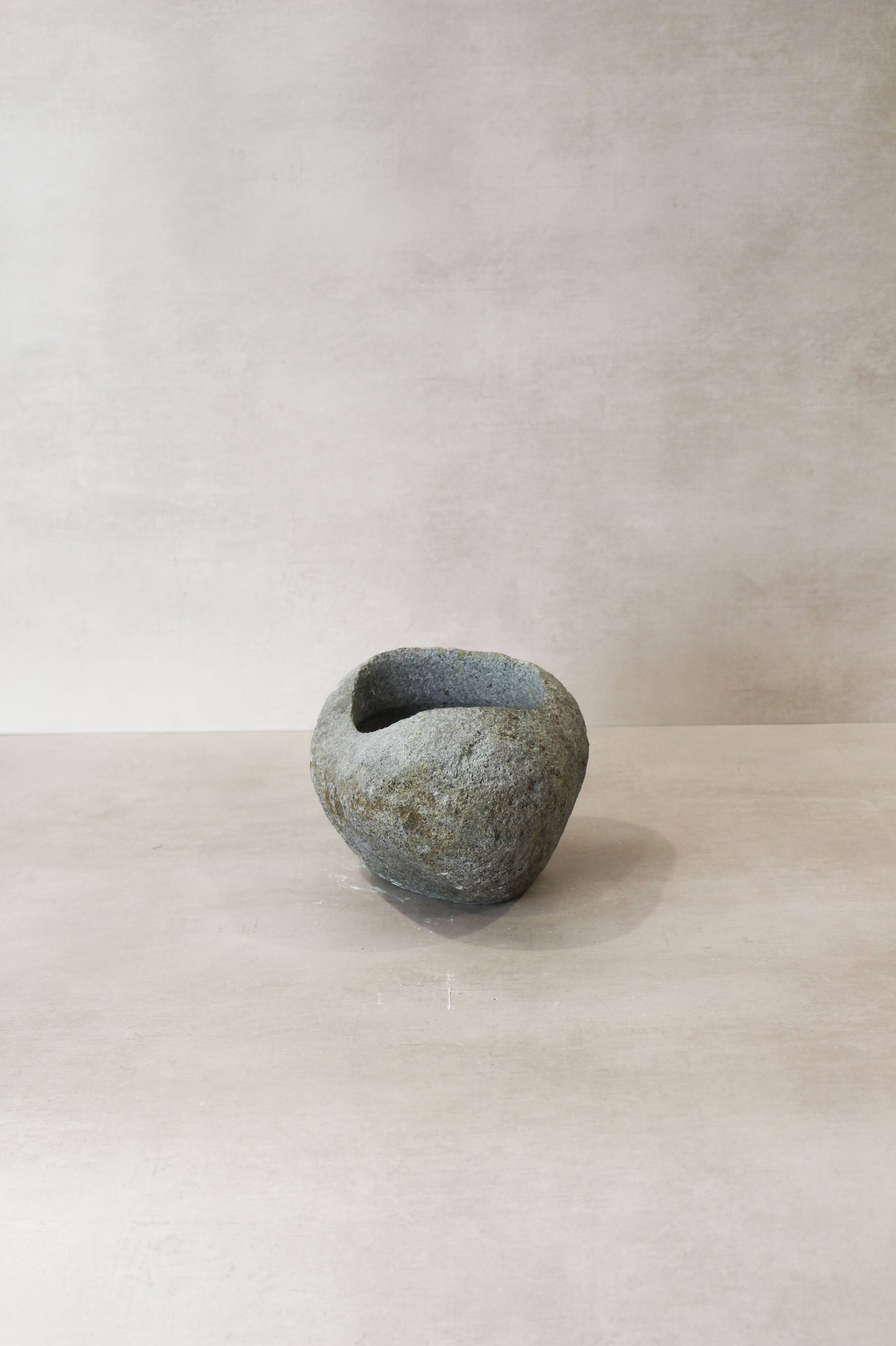 River Stone Planter Pot No6