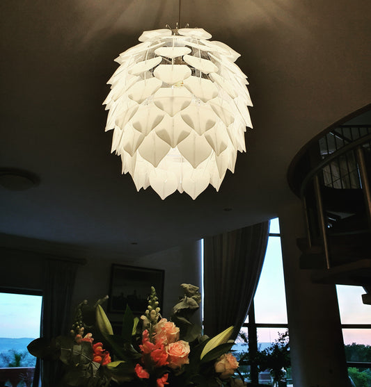 Protea Frosted White Pendant L