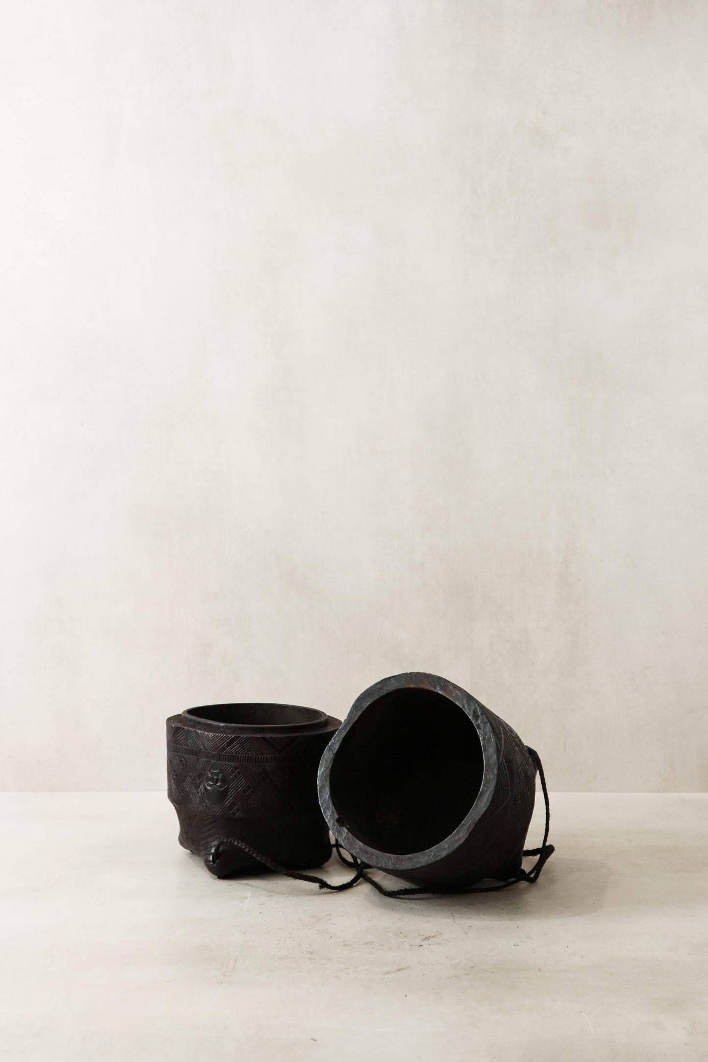 Kuba Carved Cylindric Box - 53.2