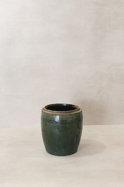 Vintage Emerald Green Pot - No 8