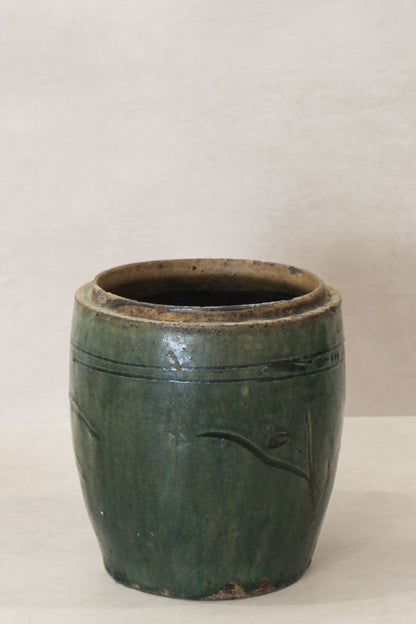 Vintage Emerald Green Pot - No 8