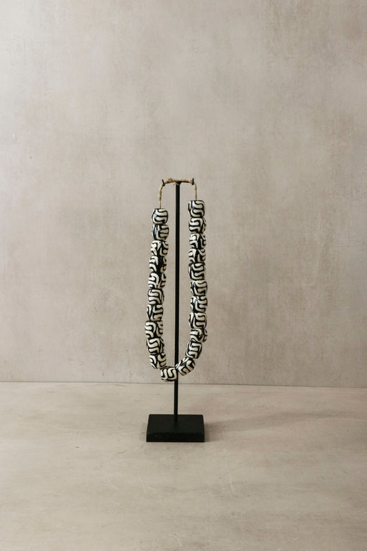 Kenya Beads Necklace - Flat beads black/white - 80.3