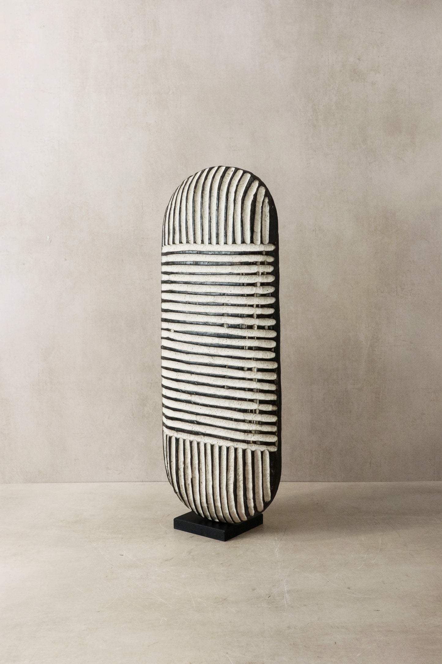 Cameroon Shield Oblong - 32.9