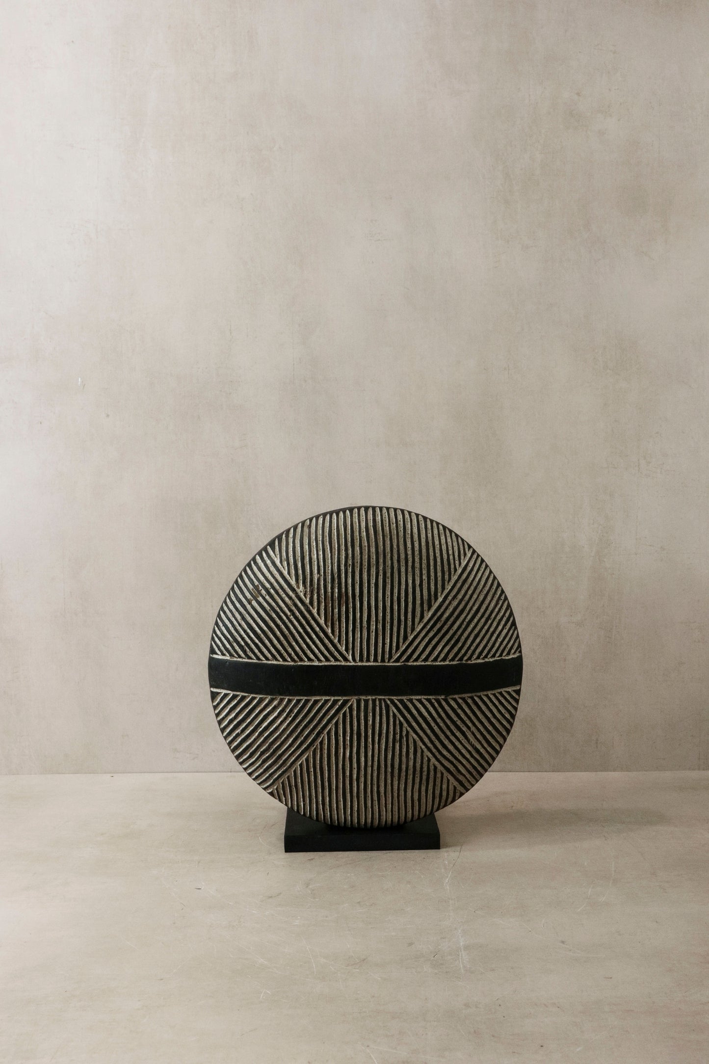 Cameroon Shield Round - 59.4