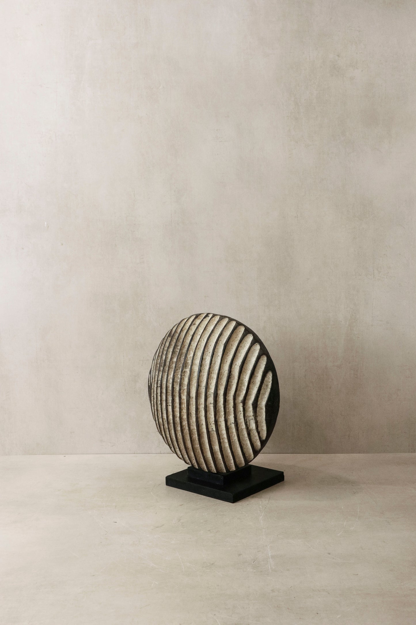 Cameroon Shield Round - 59.2