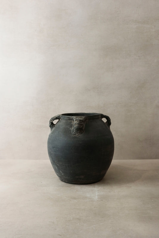 Decorated Vintage Dark Pot - De4.0