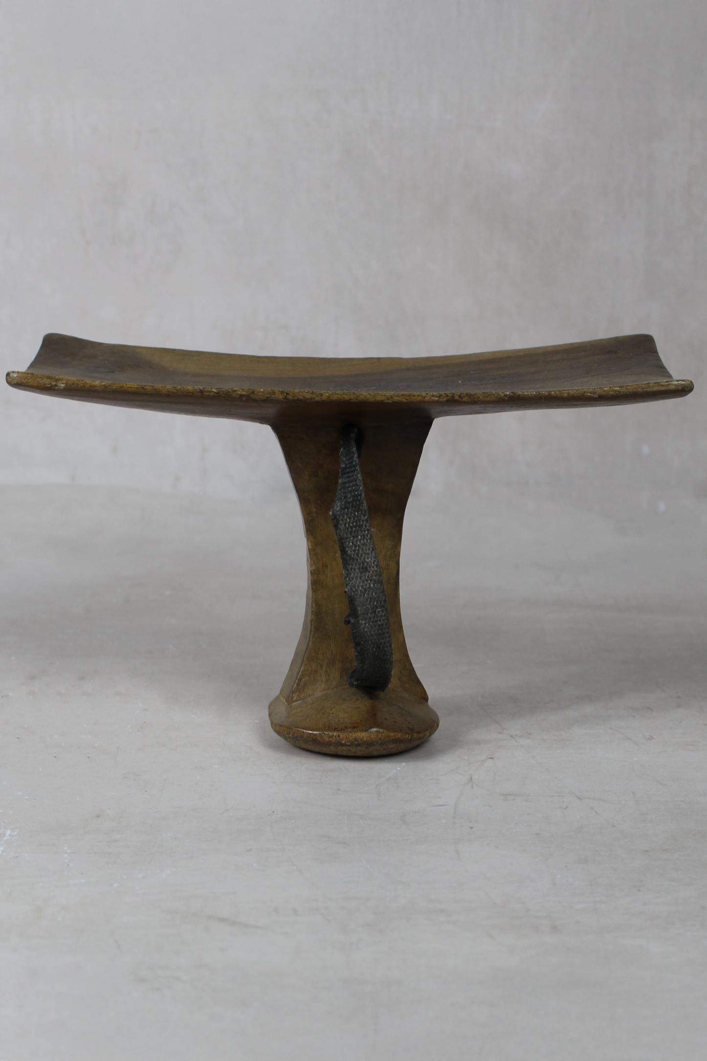 Vintage Nyangatom Headrest - 220.1