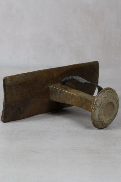 Vintage Nyangatom Headrest - 220.1