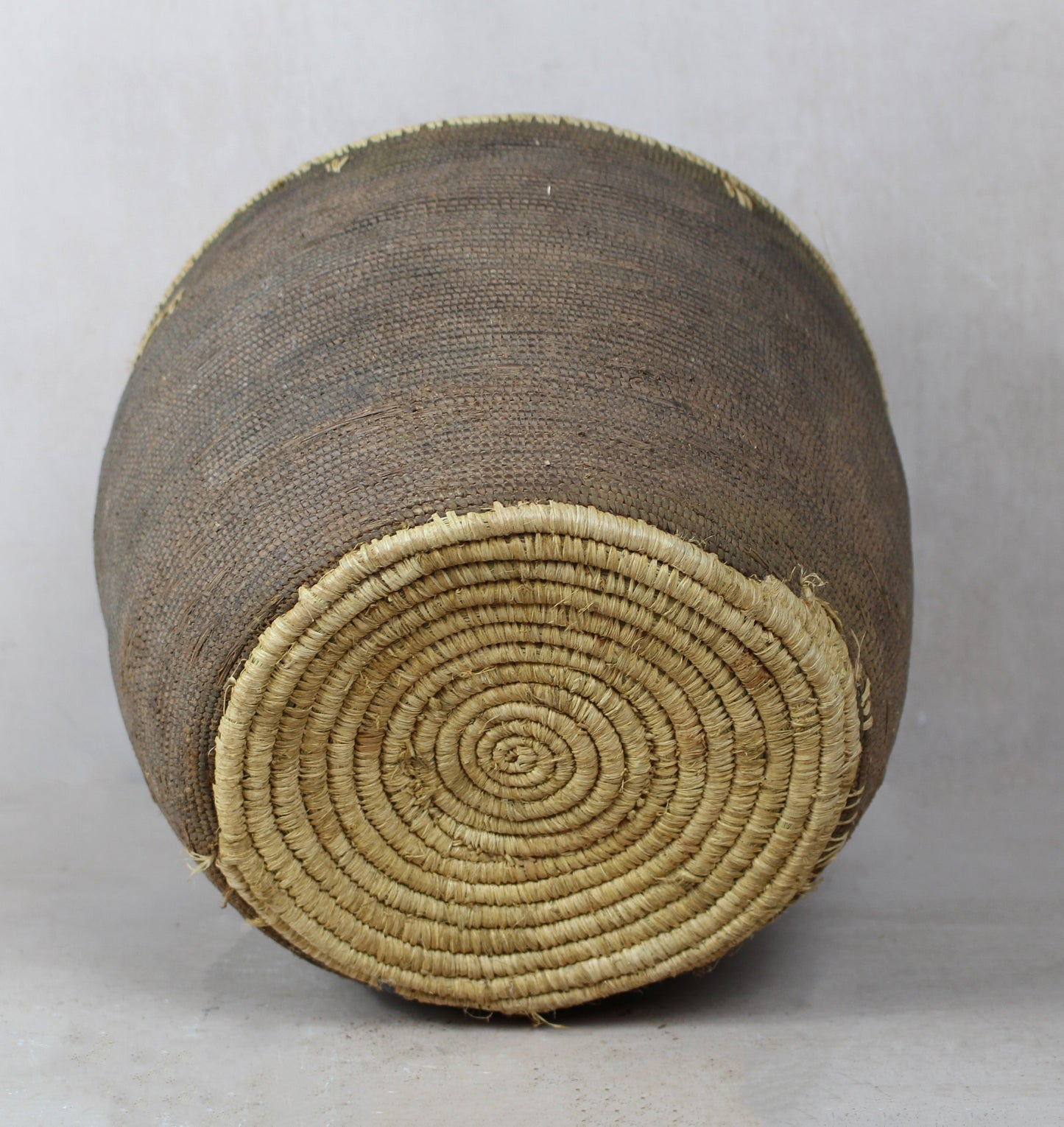 Vintage Tutsi Basket - Rwanda - 106.2