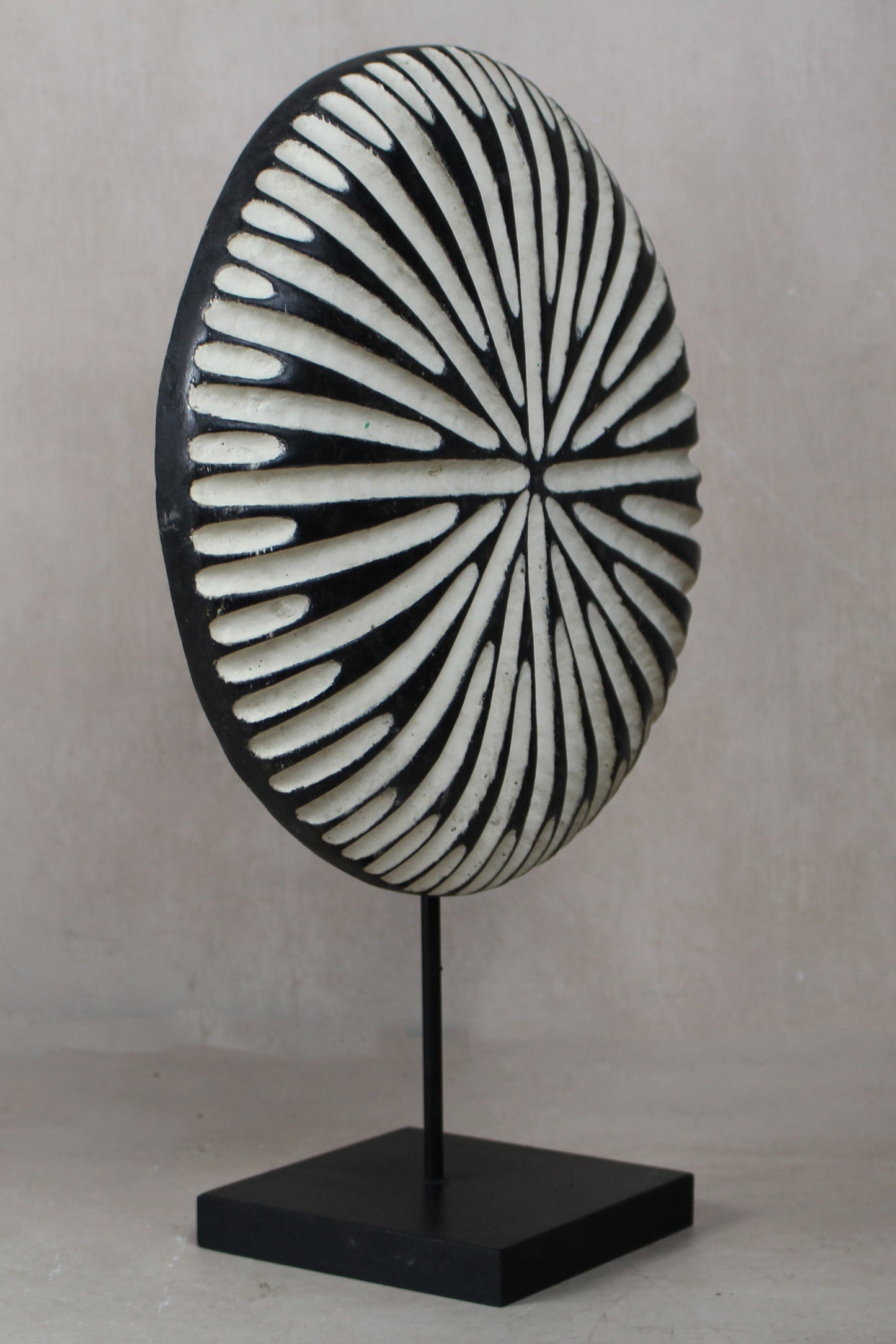 Cameroon Shield Round - 160.3