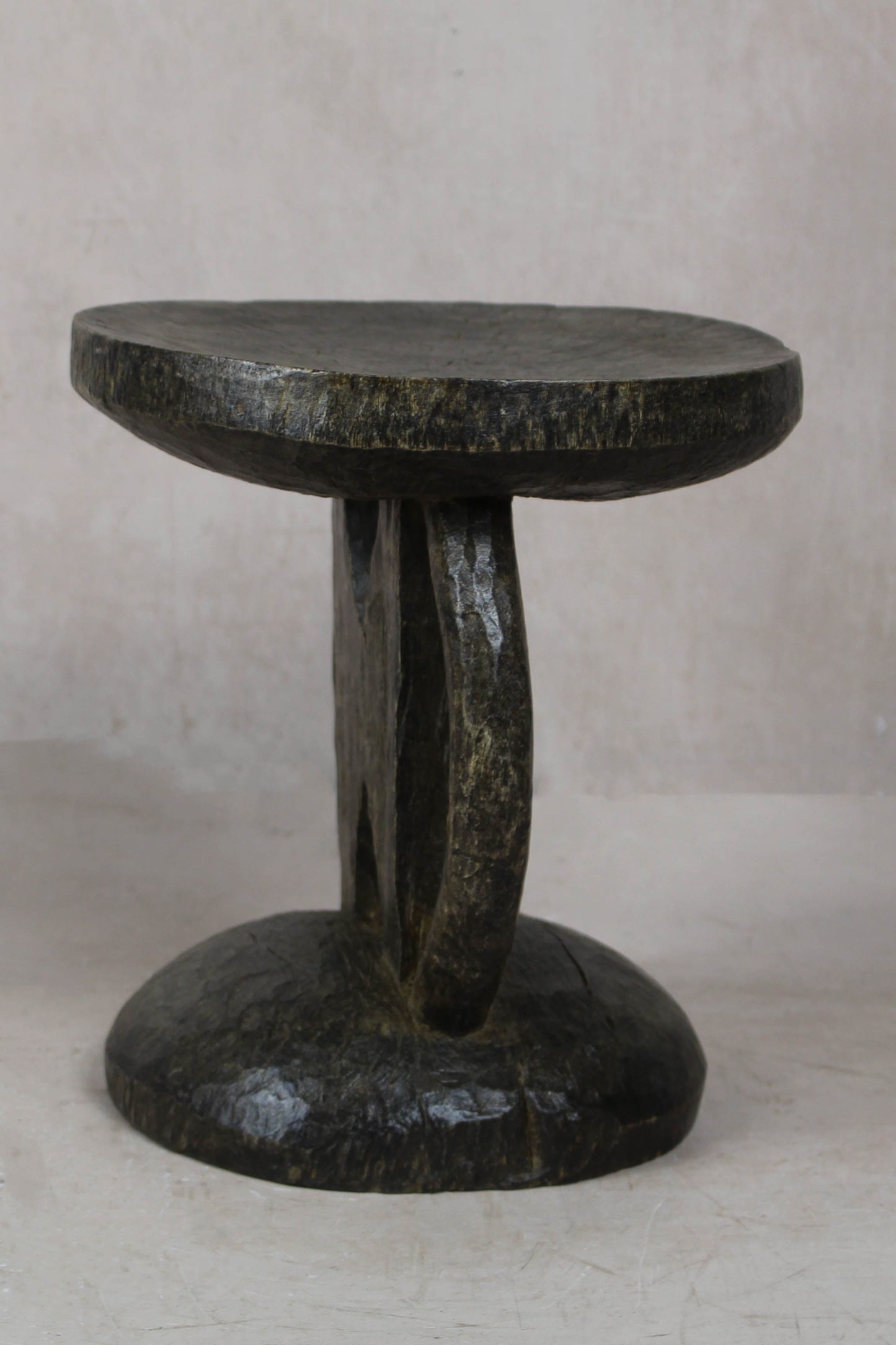 Tonga Stool - 172.8