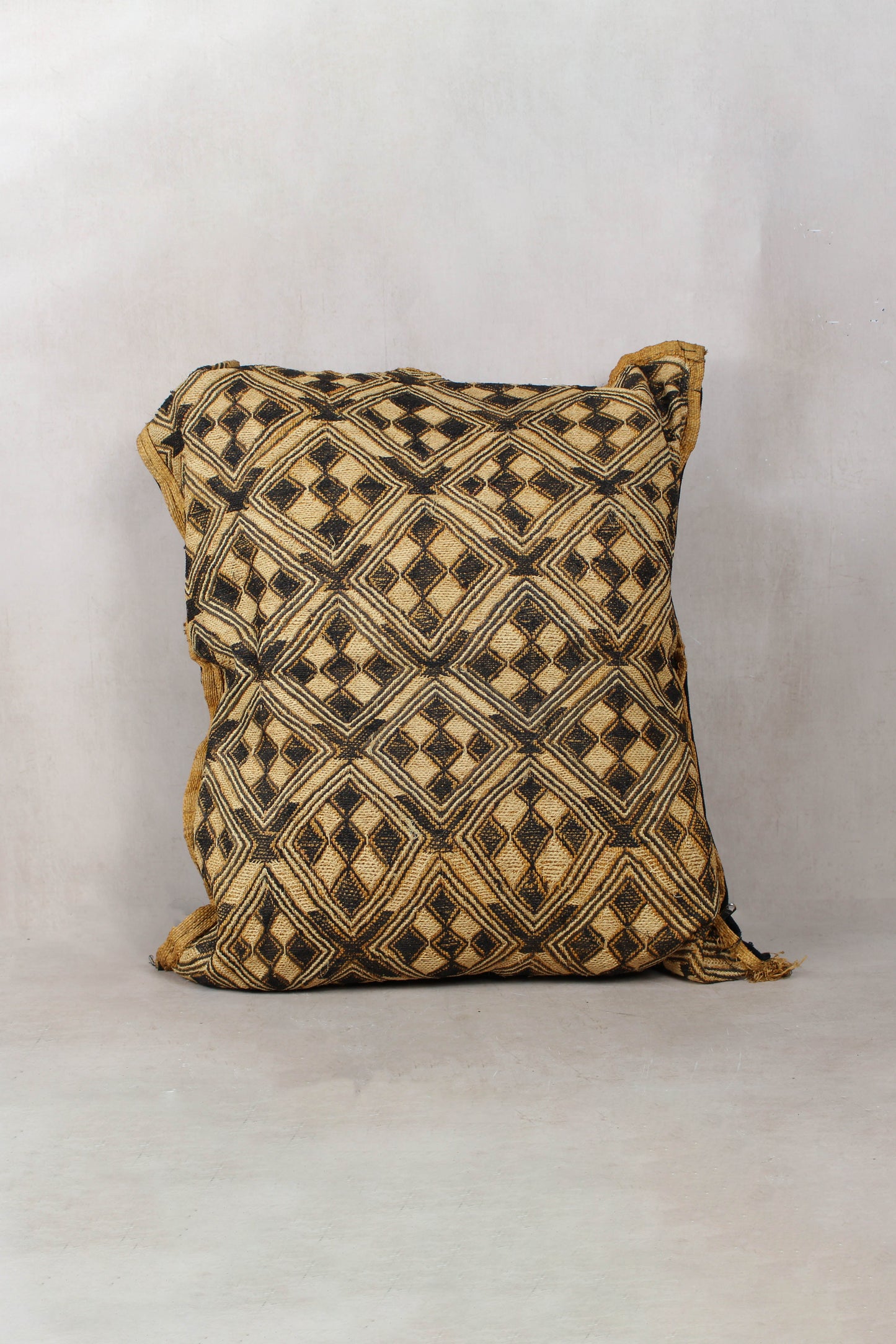 Vintage Showa Cloth Cushion - 25.5