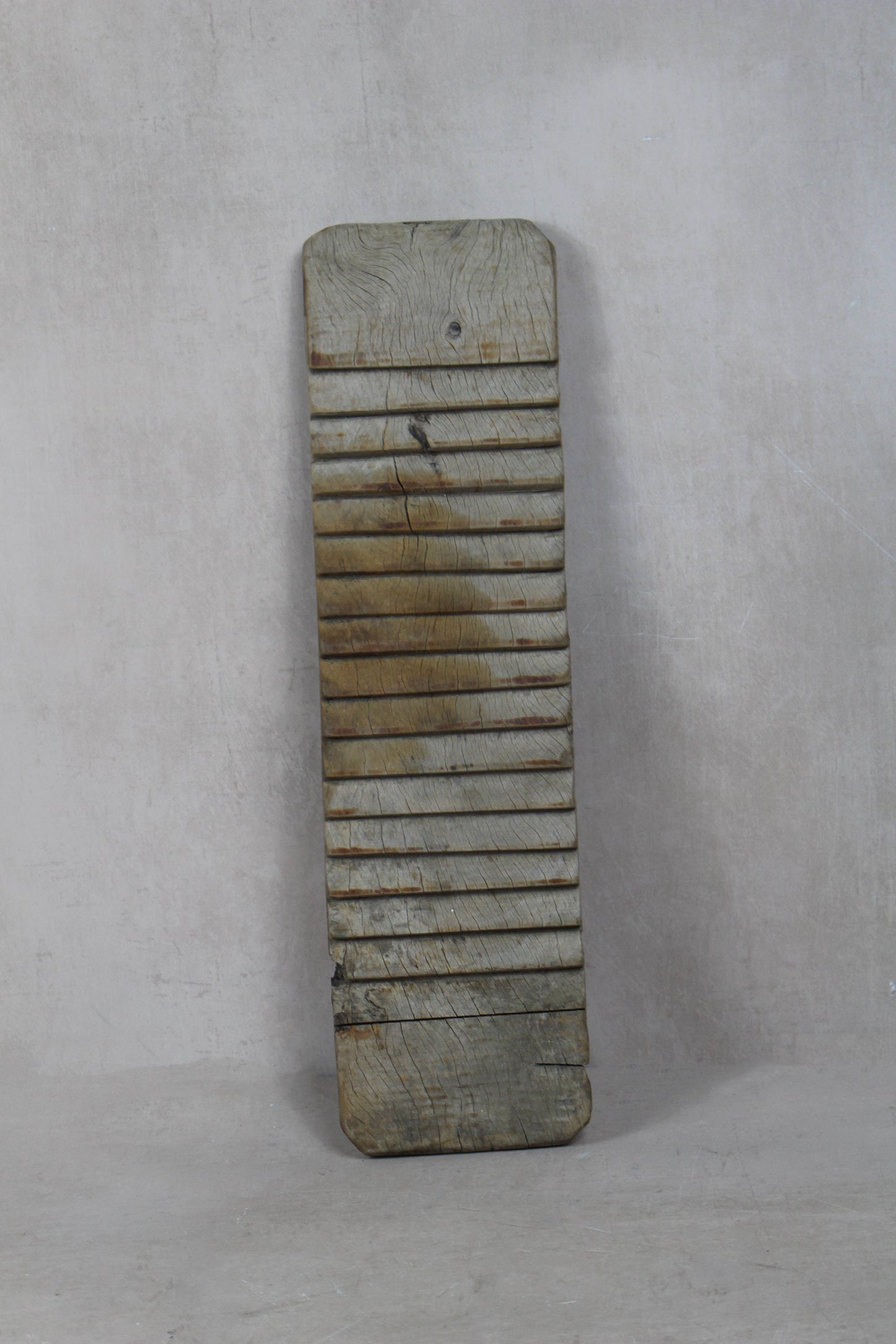 Vintage Elm Wooden Washboard - 29