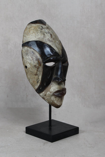 Hand carved Igbo African mask small - 206.1