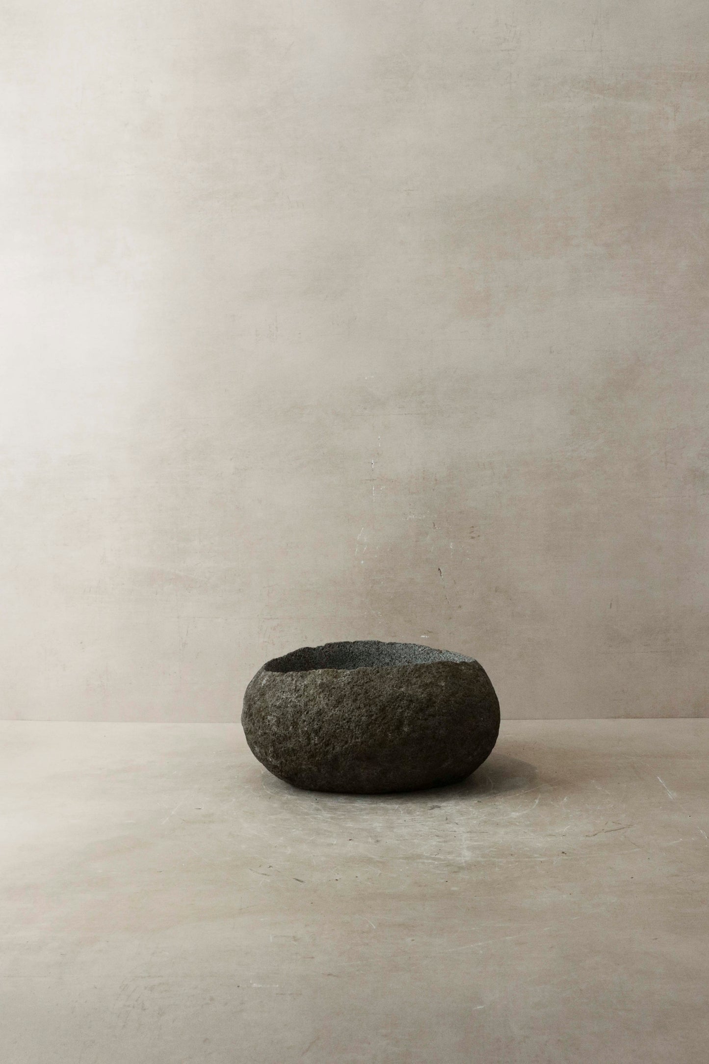 Indo Stone Planter Pot No2