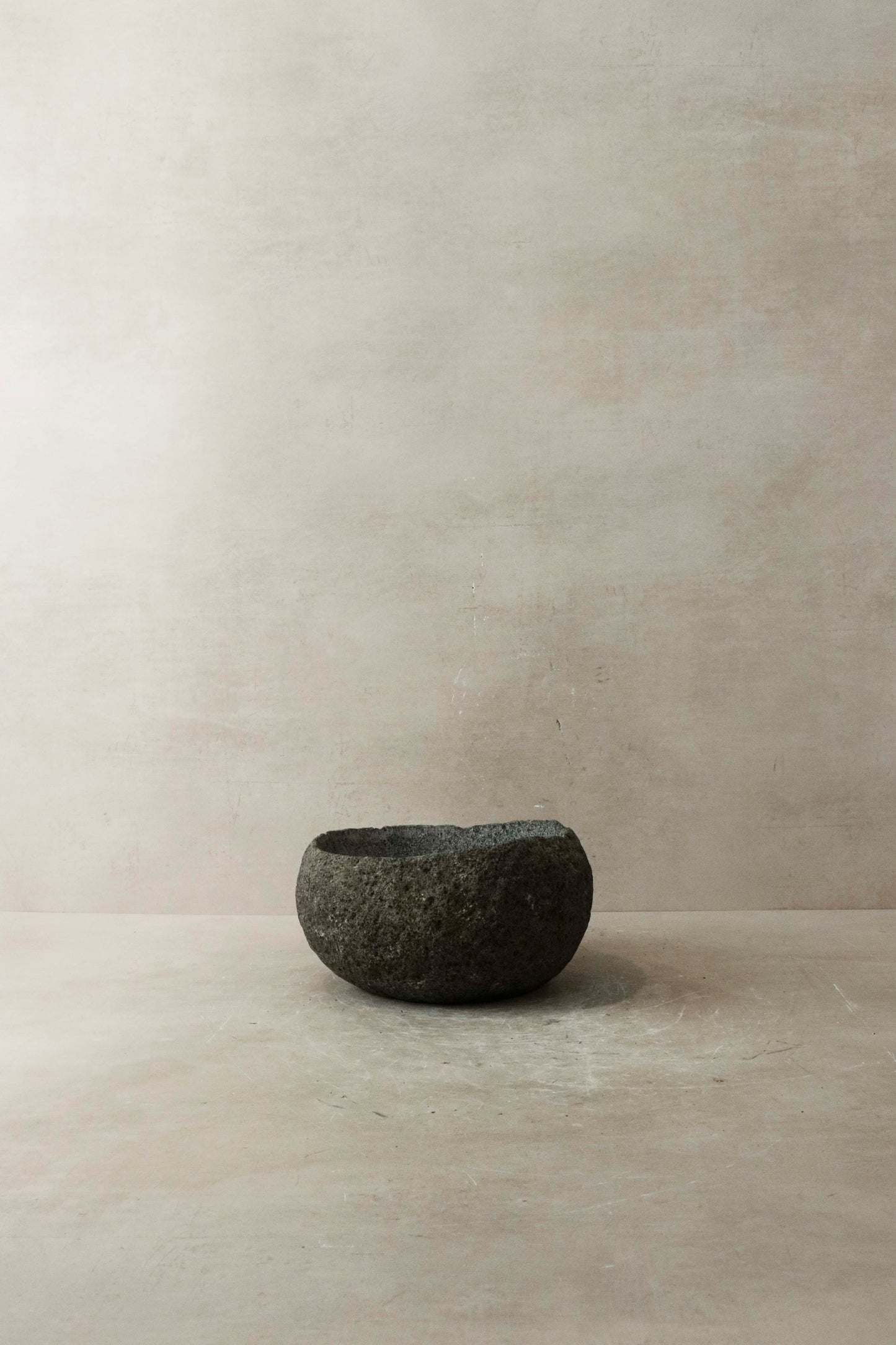 Indo Stone Planter Pot No3