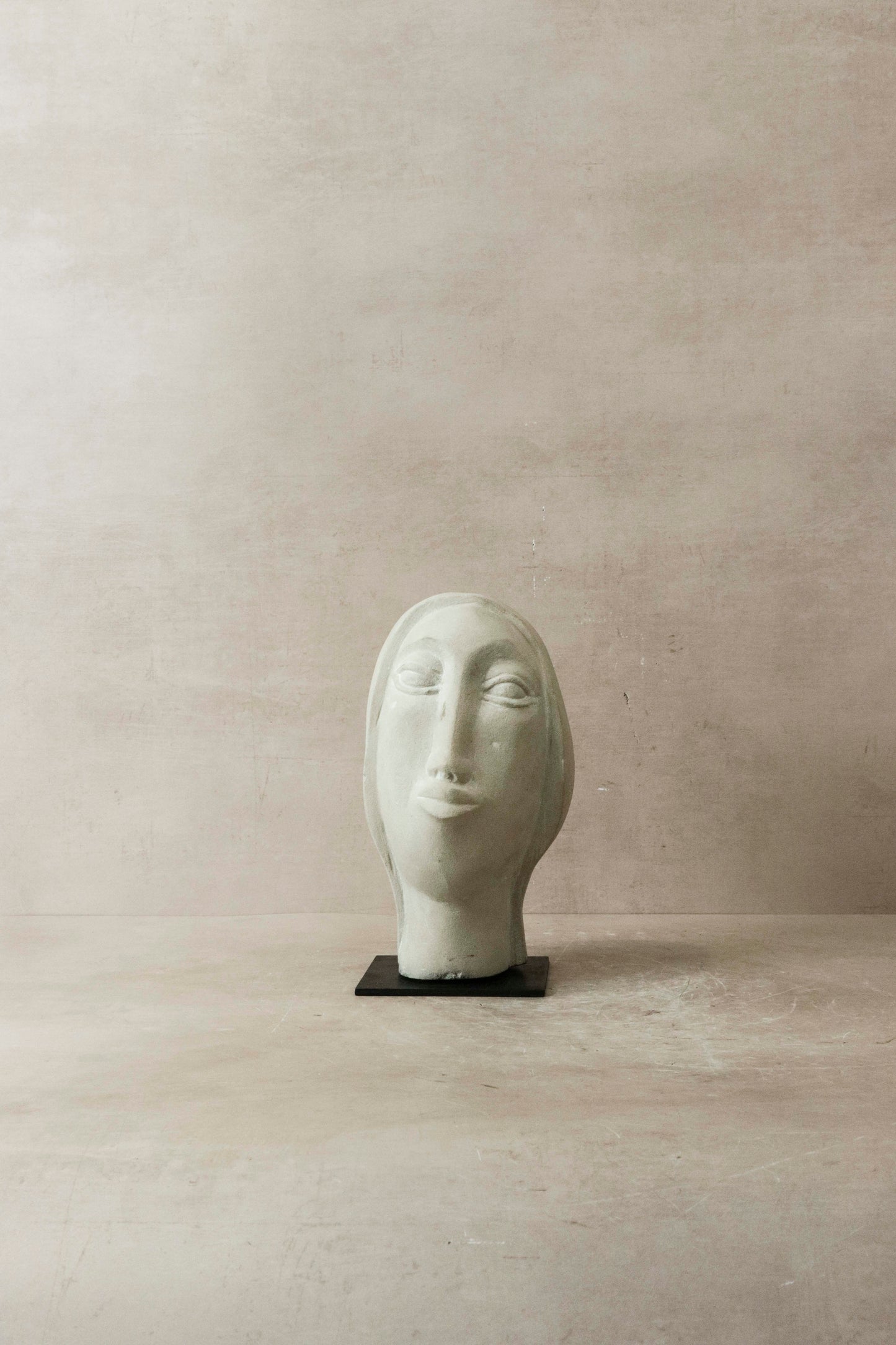 Stone head sculpture by Rizimu Chiwawa, Zimbabwe - 31.04