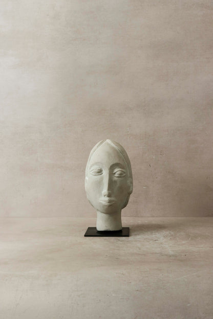 Stone head sculpture by Rizimu Chiwawa, Zimbabwe - 31.05