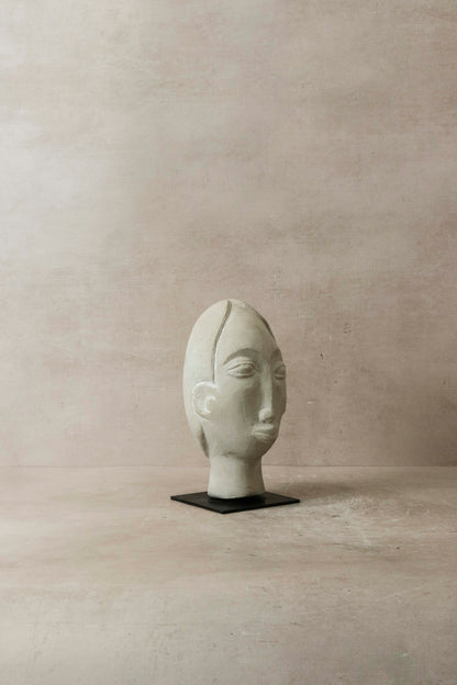 Stone head sculpture by Rizimu Chiwawa, Zimbabwe - 31.05