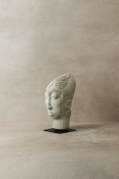 Stone head sculpture by Rizimu Chiwawa, Zimbabwe - 31.07