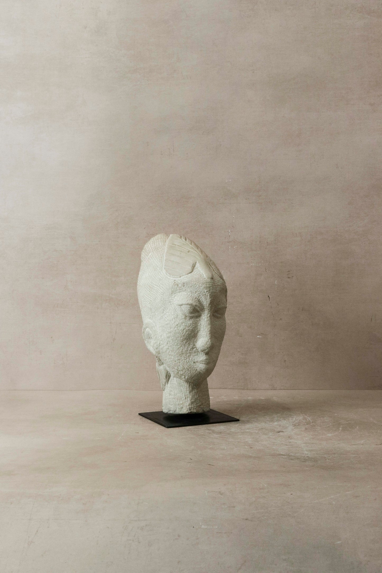 Stone head sculpture by Rizimu Chiwawa, Zimbabwe - 31.07