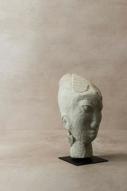 Stone head sculpture by Rizimu Chiwawa, Zimbabwe - 31.07