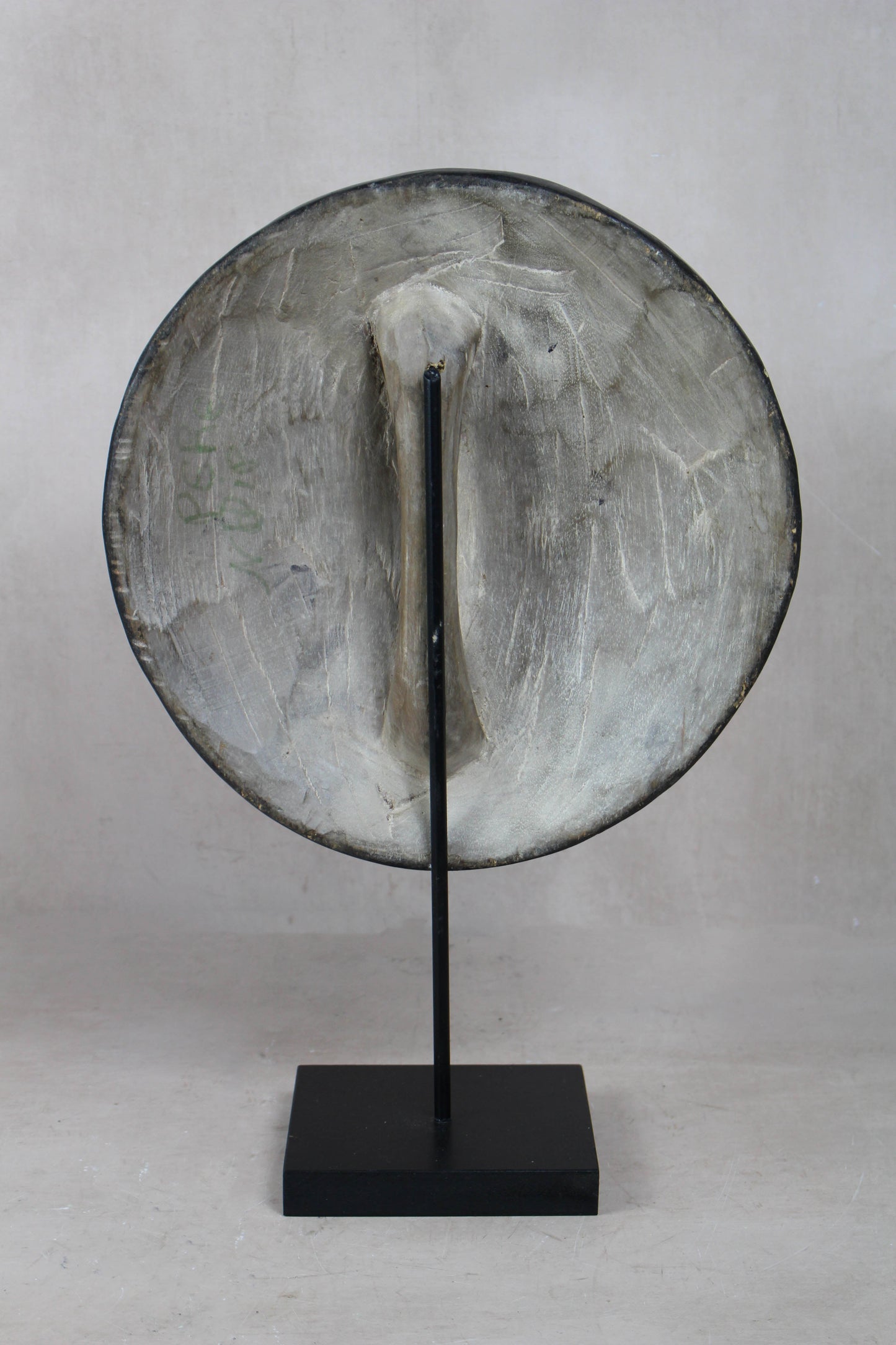 Cameroon Shield Round - 160.8