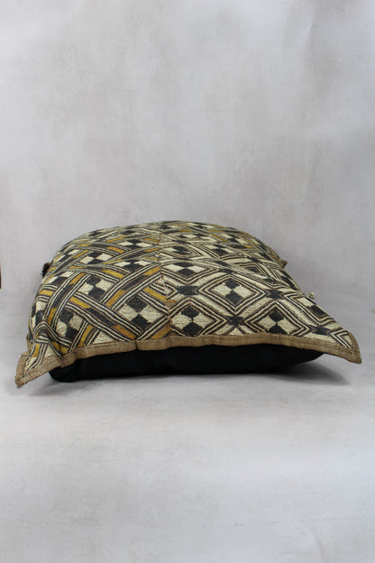 Vintage Showa Cloth Cushion - 25.9