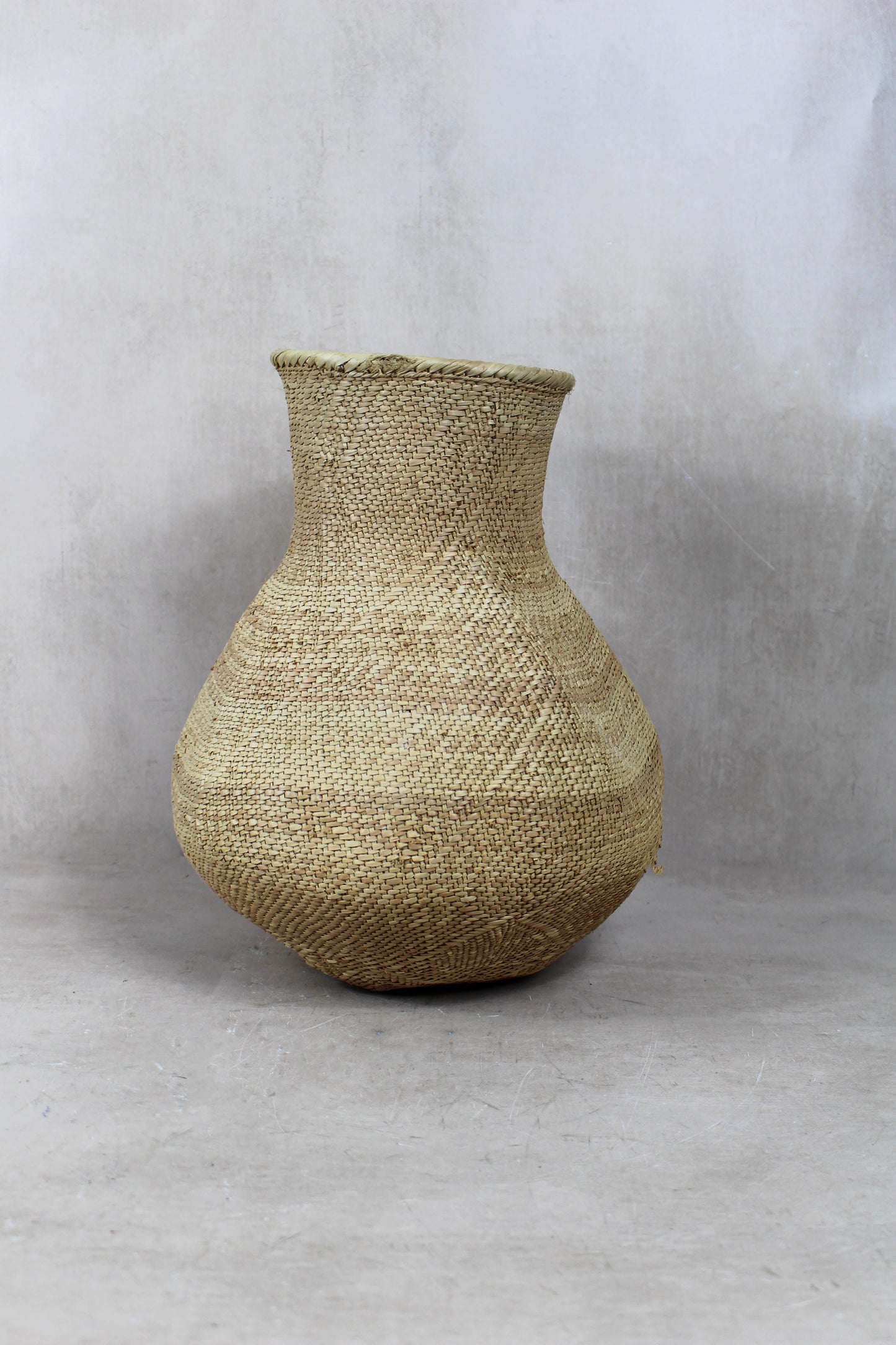 Garlic Gourd woven basket - Zimbabwe - 18.2