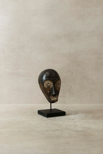 Hand carved African mask small - 60.93