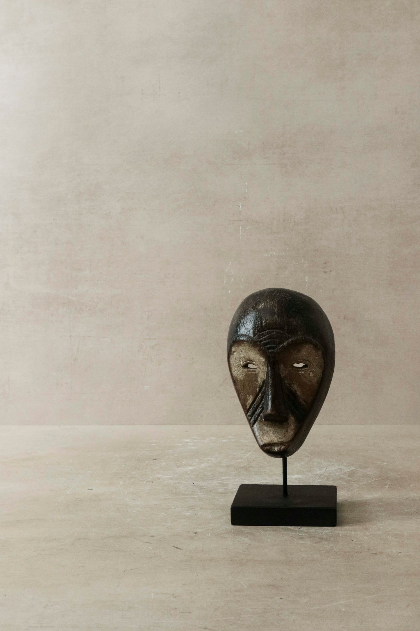Hand carved African mask small - 60.93