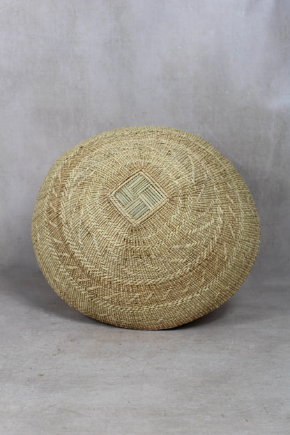 Garlic Gourd woven basket - Zimbabwe - 18.4