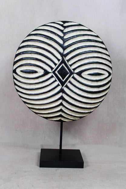 Cameroon Shield Round - 160.9