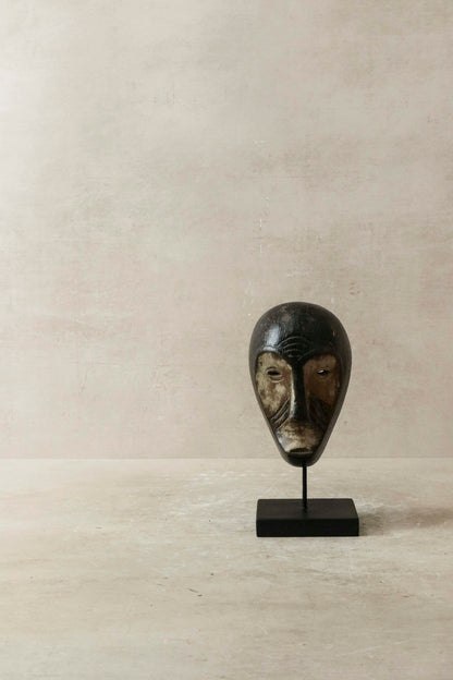 Hand carved African mask replica - 60.41