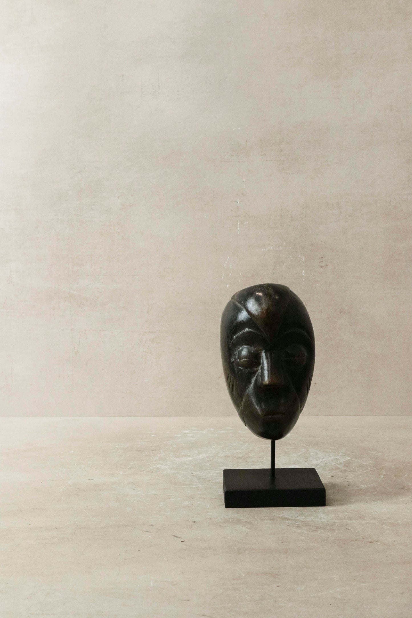 Hand carved African mask small - 60.03