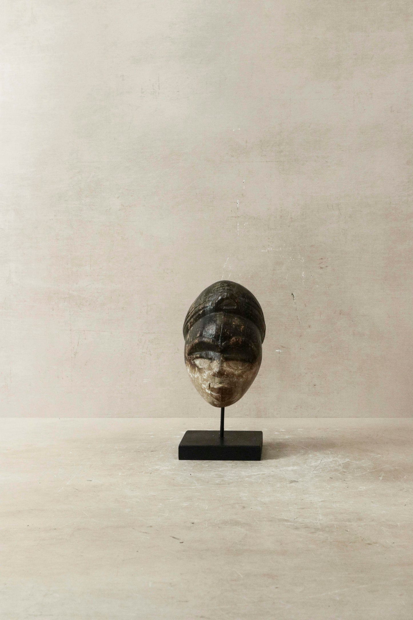 Hand carved African mask small - 60.27