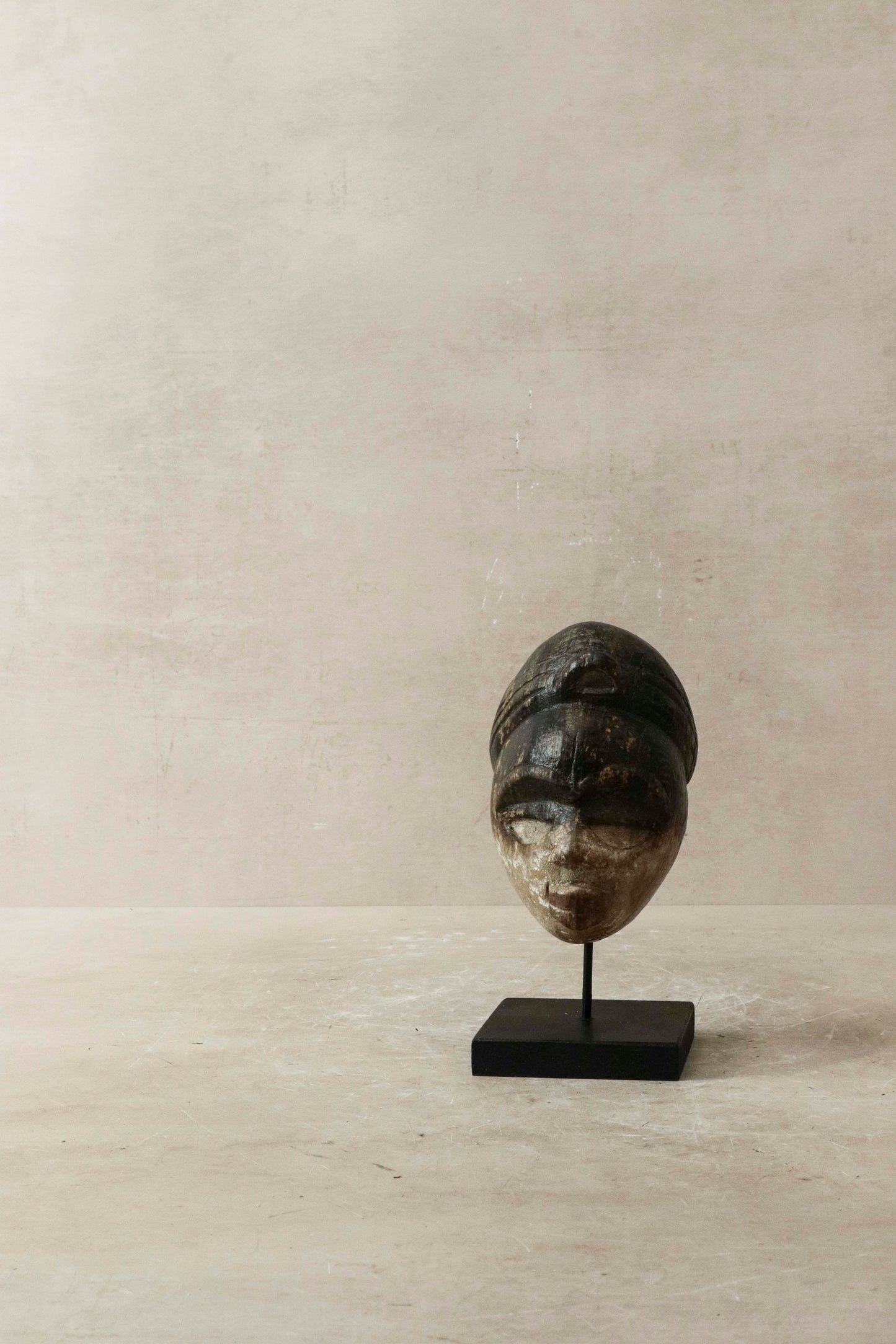 Hand carved African mask small - 60.27