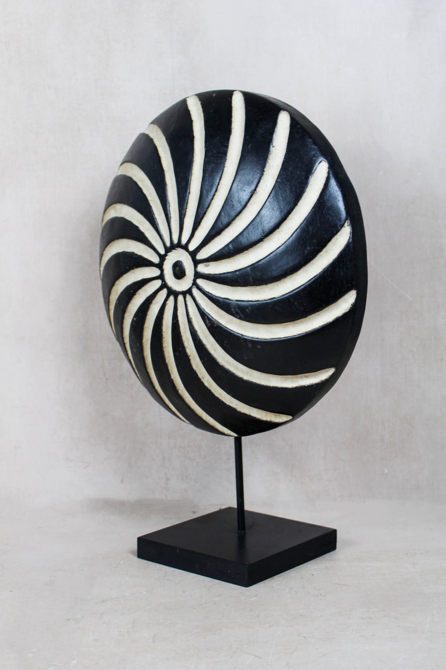 Cameroon Shield Round - 160.11