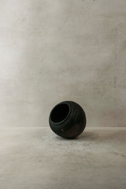 Vintage Dark Pot n° 36