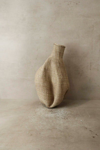 Garlic Gourd woven basket - Zimbabwe - 52.2