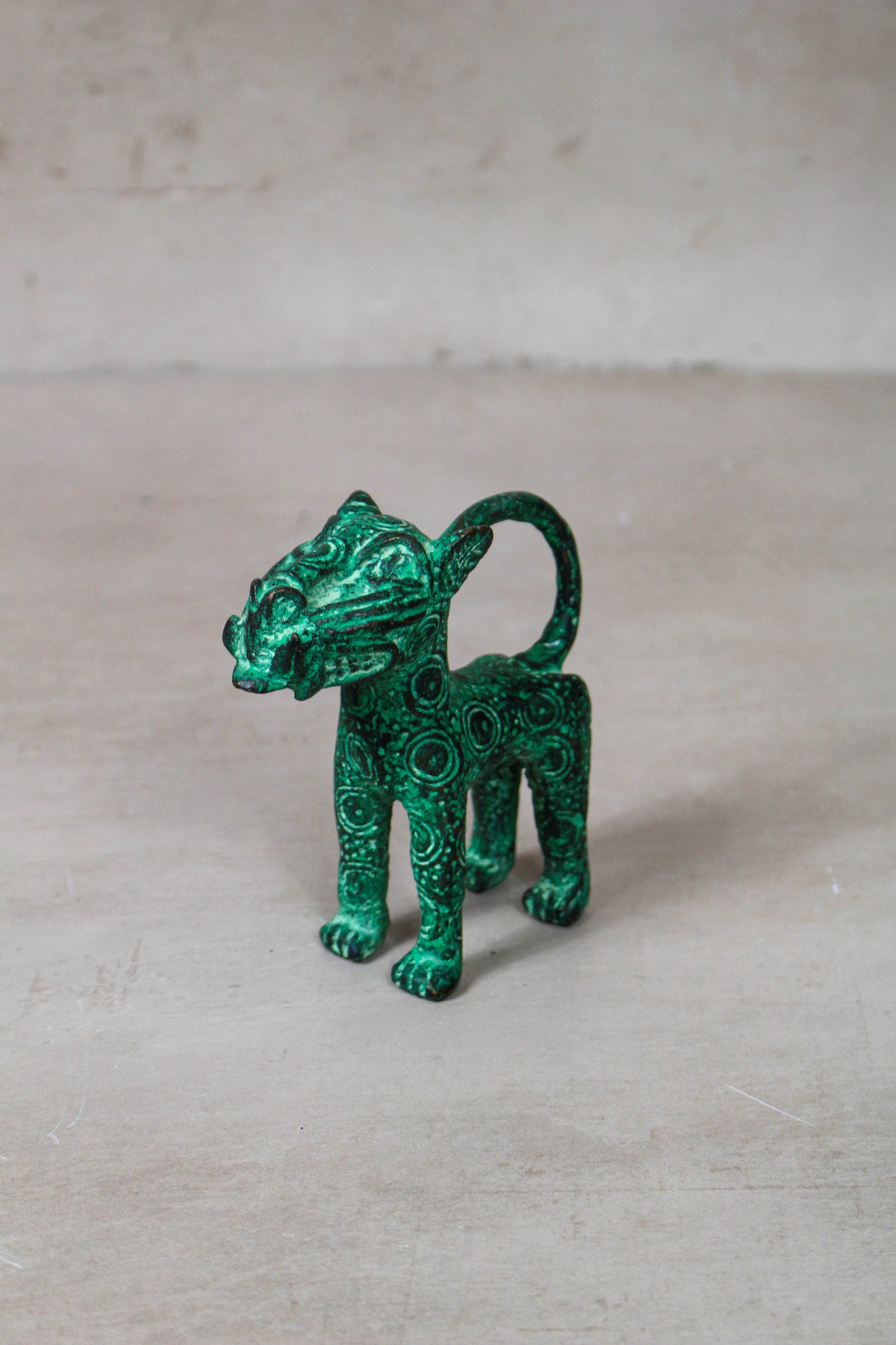 Benin Leopard sculpture - Bronze 56.20