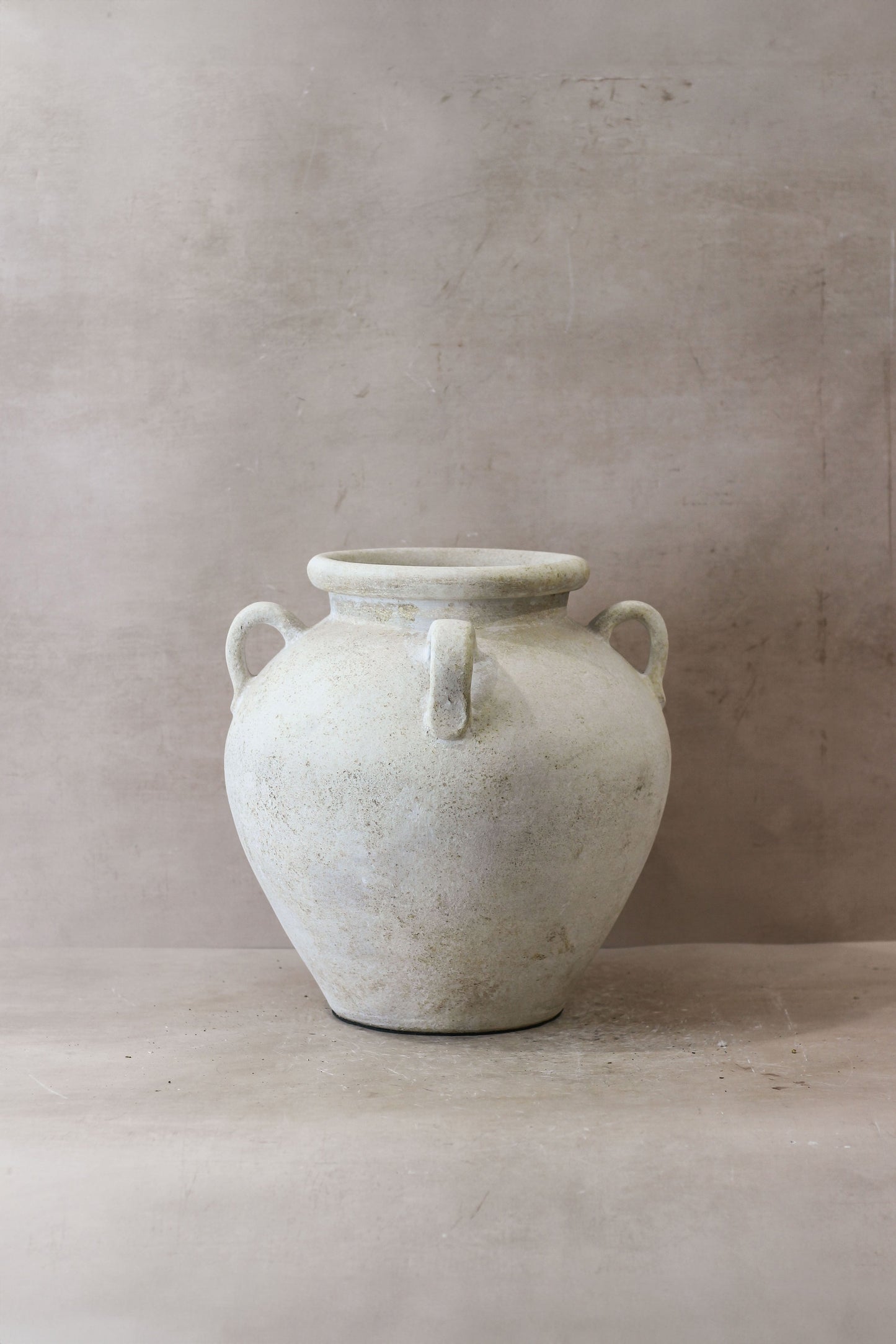 White Indonesian Pot 30