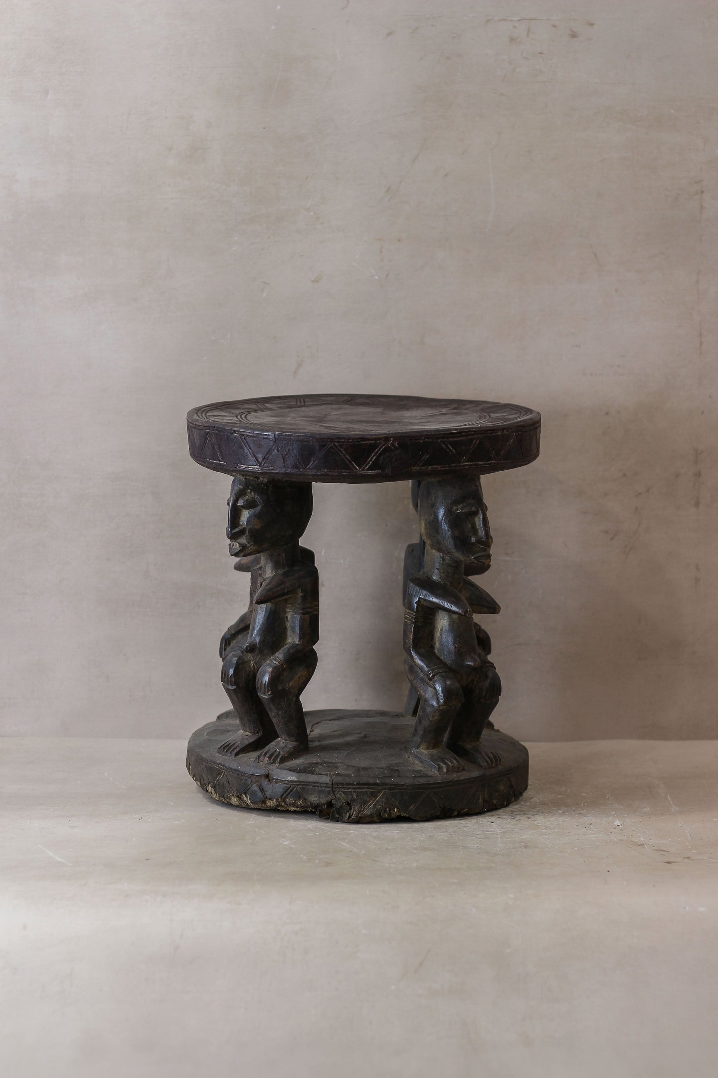 Vintage Baule Wood Side Table 85.1