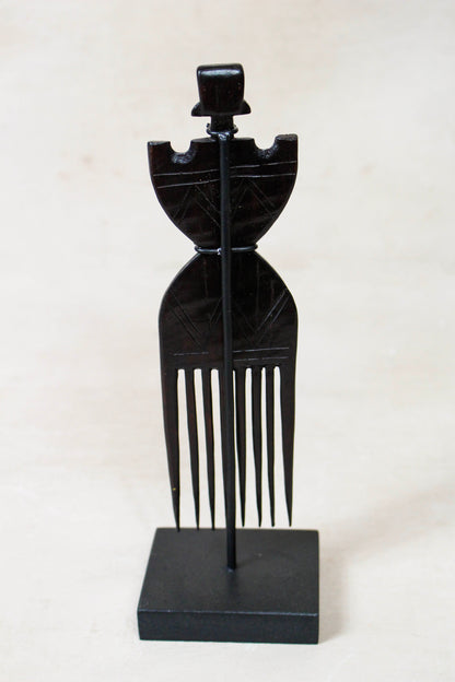 West African Carved Comb 240.3
