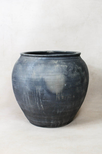 Vintage Dark Grey Pot - 82