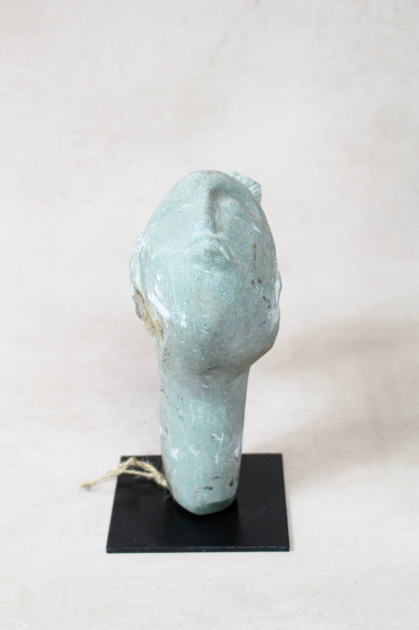 Stone head sculpture by Rizimu Chiwawa Zimbabwe 30.7