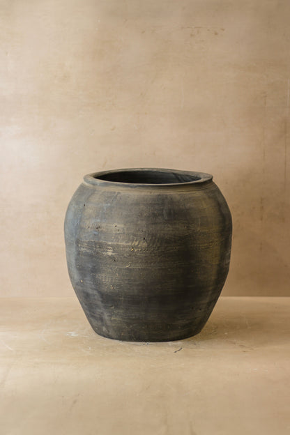 Vintage Dark Pot - No 54