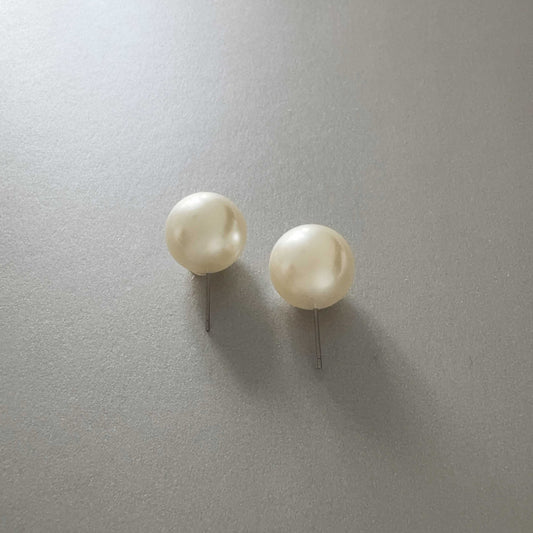 Feya Faux Pearl Stud Earrings