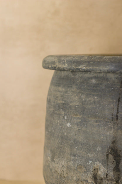 Big Old Grey Asian Pot - L011