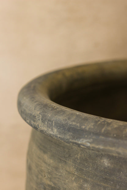 Big Old Grey Asian Pot - L011